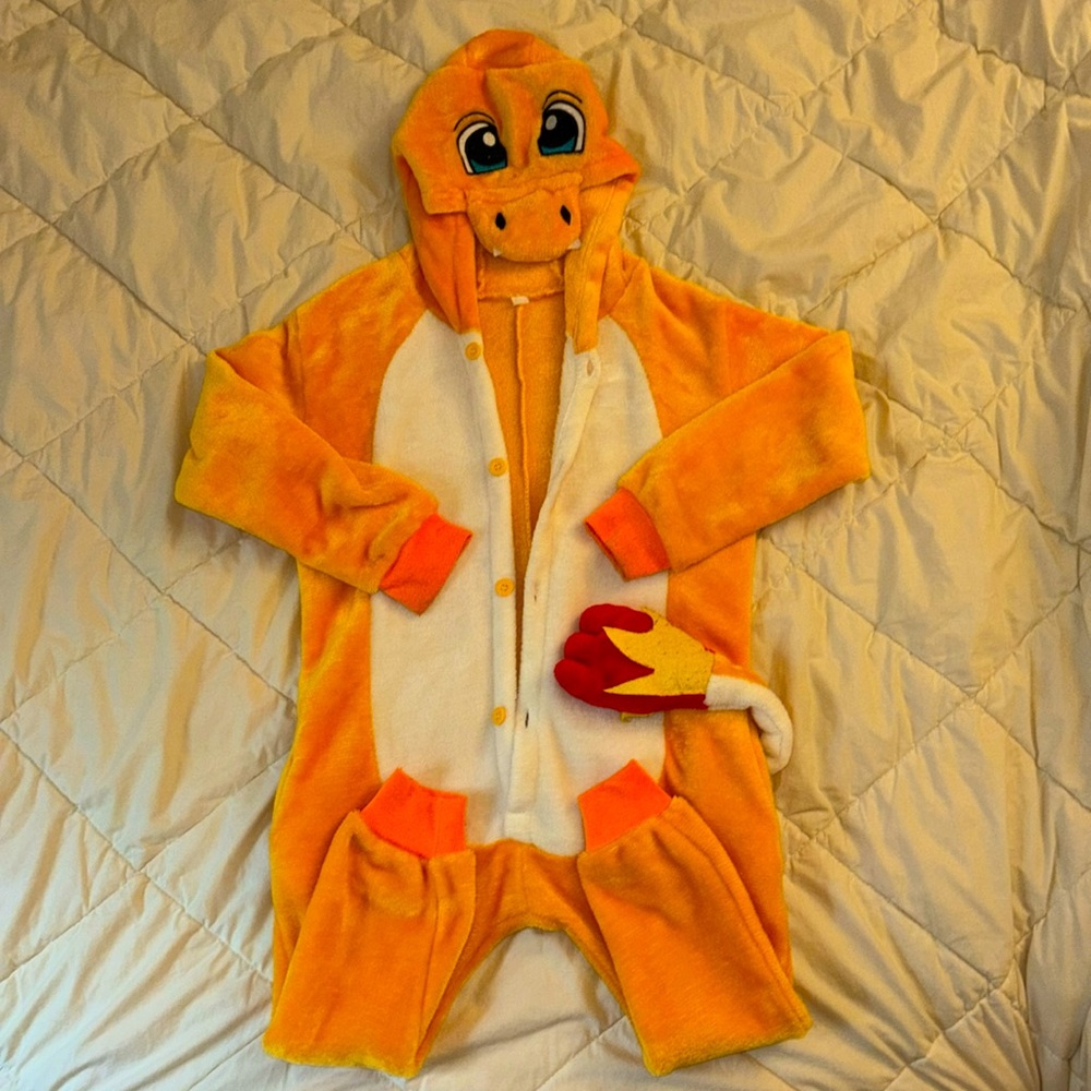 Pokémon Charmander kids onesie size 4